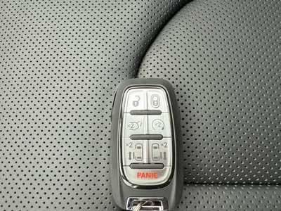 2026 Chrysler Pacifica, $. Photo 8