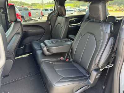 2026 Chrysler Pacifica, $. Photo 6