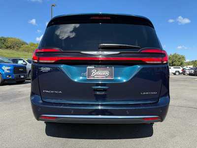 2024 Chrysler Pacifica, $43900. Photo 9