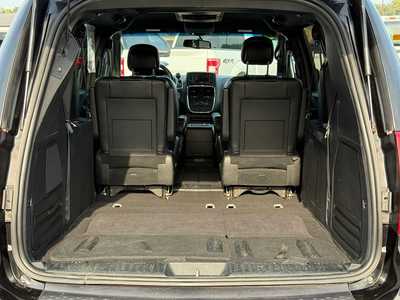2015 Dodge Caravan, Grand, $10900. Photo 11