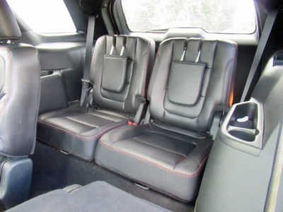 2019 Ford Explorer, $21900. Photo 5