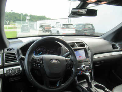 2019 Ford Explorer, $21900. Photo 6