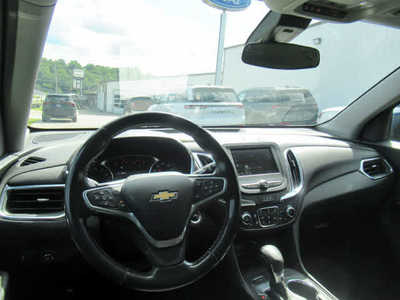 2022 Chevrolet Equinox, $21900. Photo 5