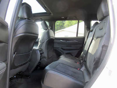 2024 Jeep Grand Cherokee, $37900. Photo 4