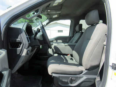 2020 Ford F150 Crew Cab, $29900. Photo 3