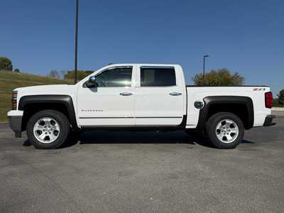 2015 Chevrolet 1500 Crew Cab, $16500. Photo 6