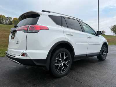 2018 Toyota RAV4, $20600. Photo 8