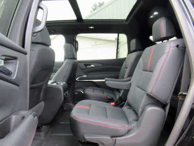 2024 Chevrolet Traverse, $53900. Photo 4