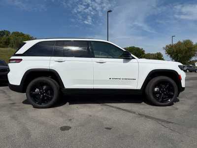 2025 Jeep Grand Cherokee, $. Photo 5