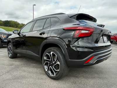 2026 Chevrolet Trax, $. Photo 8