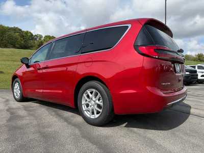 2026 Chrysler Pacifica, $. Photo 8