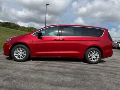 2026 Chrysler Pacifica, $. Photo 9