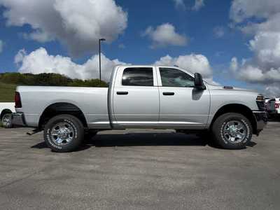 2026 RAM 3500 Crew Cab, $. Photo 5