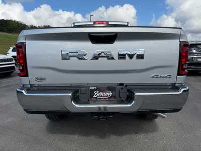 2026 RAM 3500 Crew Cab, $. Photo 7