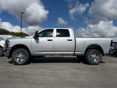 2026 RAM 3500 Crew Cab, $. Photo 9
