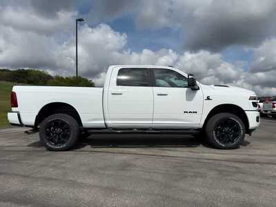 2026 RAM 3500 Crew Cab, $. Photo 5