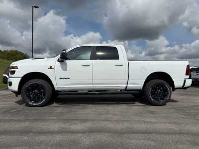 2026 RAM 3500 Crew Cab, $. Photo 9