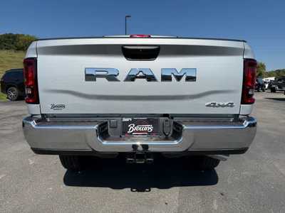 2026 RAM 3500 Crew Cab, $. Photo 7