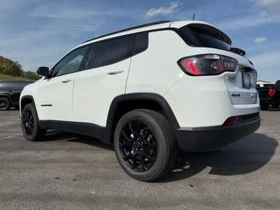 2026 Jeep Compass, $. Photo 8