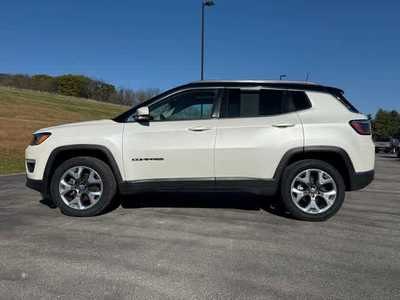 2018 Jeep Compass, $17700. Photo 6