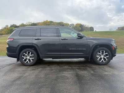2023 Jeep Grand Cherokee L, $30900. Photo 5