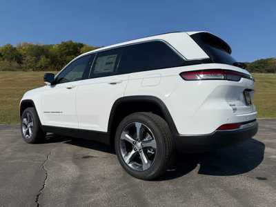 2025 Jeep Grand Cherokee, $. Photo 8