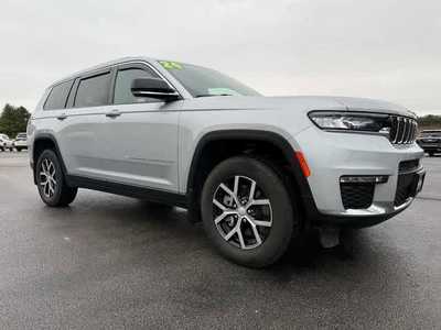 2024 Jeep Grand Cherokee L, $40900. Photo 4
