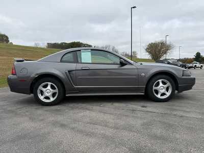 2004 Ford Mustang, $7900. Photo 5