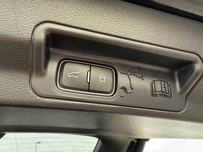 2021 Ford Explorer, $26900. Photo 11