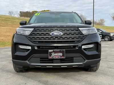 2021 Ford Explorer, $26900. Photo 2