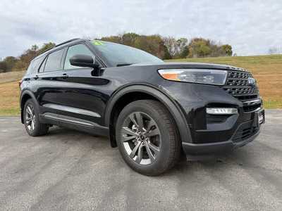 2021 Ford Explorer, $26900. Photo 4