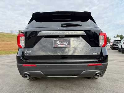 2021 Ford Explorer, $26900. Photo 7