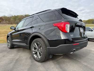 2021 Ford Explorer, $26900. Photo 8