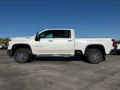 2024 Chevrolet 2500 Crew Cab, $69900. Photo 9