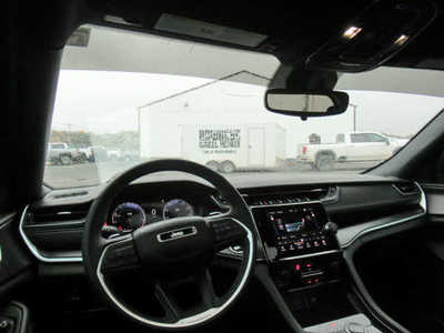 2024 Jeep Grand Cherokee, $32900. Photo 5