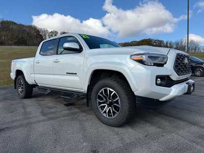 2021 Toyota Tacoma, $38500. Photo 4