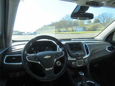 2020 Chevrolet Equinox, $20900. Photo 5