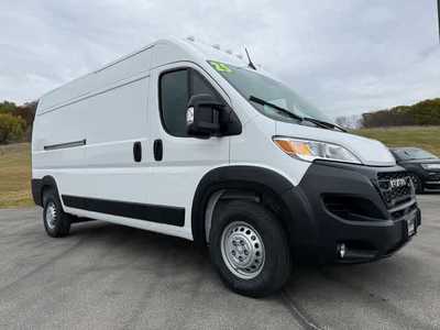 2025 RAM ProMaster Cargo, $. Photo 4