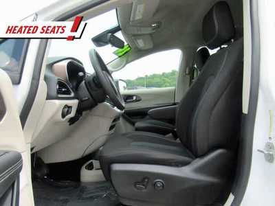 2024 Chrysler Voyager, $25900. Photo 4