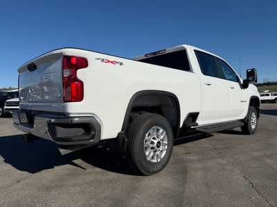 2026 Chevrolet 2500 Crew Cab, $. Photo 6