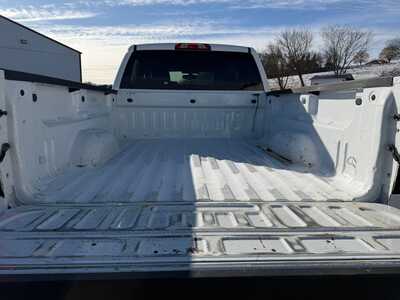 2017 Chevrolet 2500 Crew Cab, $31900. Photo 9