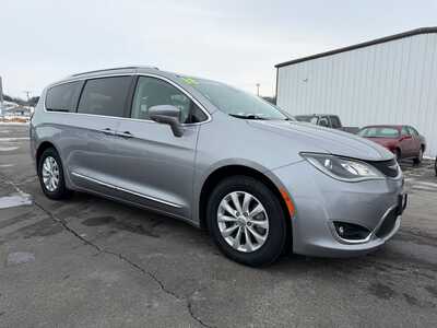 2018 Chrysler Pacifica, $13500. Photo 4