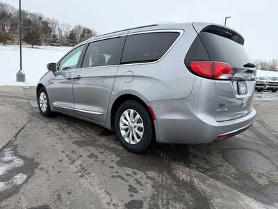 2018 Chrysler Pacifica, $13500. Photo 7