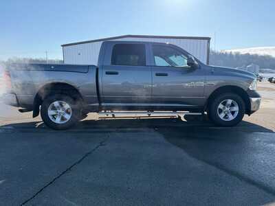 2013 RAM 1500 Crew Cab, $10900. Photo 5
