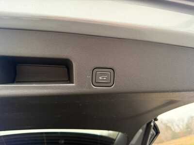 2025 Buick Enclave, $42900. Photo 11