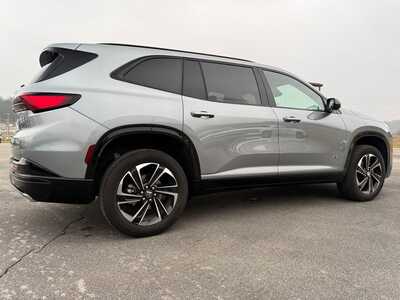 2025 Buick Enclave, $42900. Photo 6