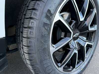 2024 Chevrolet Suburban, $66900. Photo 12