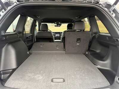 2025 Jeep Grand Cherokee, $41476. Photo 11