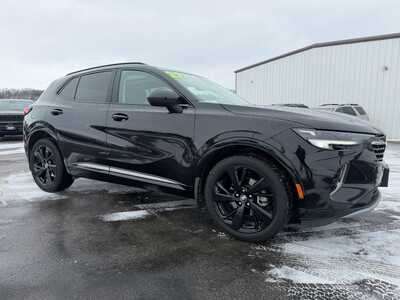 2022 Buick Envision, $26900. Photo 4