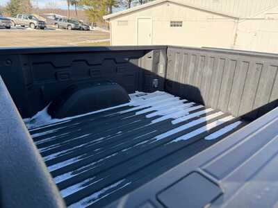 2022 Chevrolet 1500 Crew Cab, $36900. Photo 10